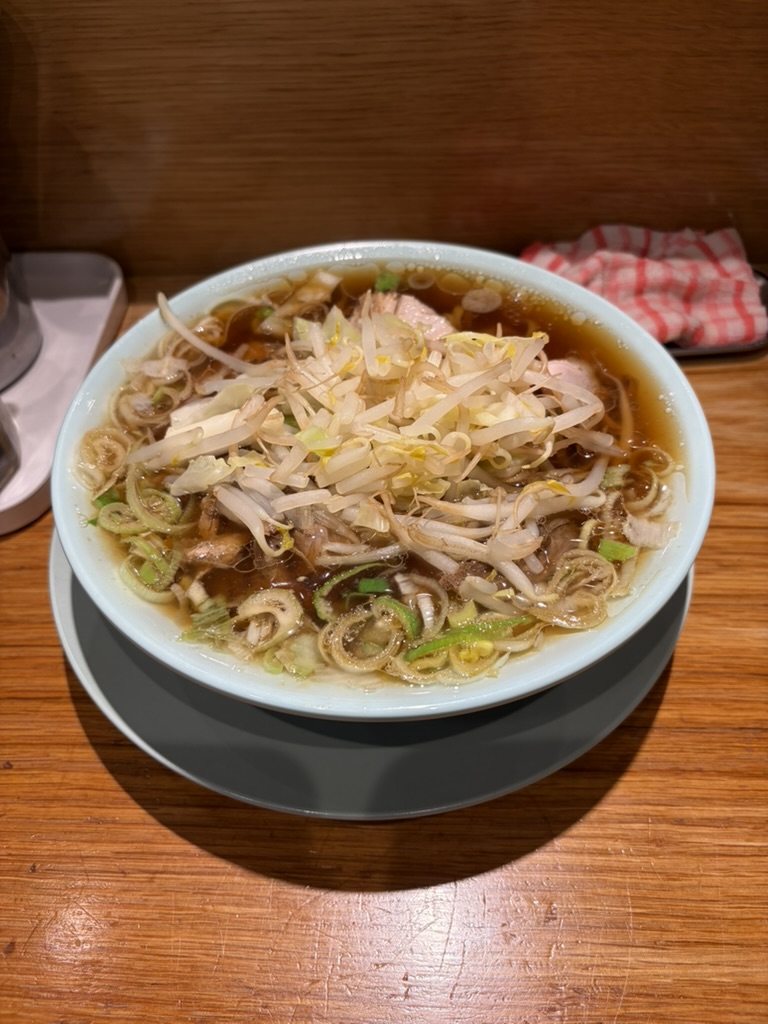 ひろちゃんラーメン チャーシュー麺・野菜トッピング