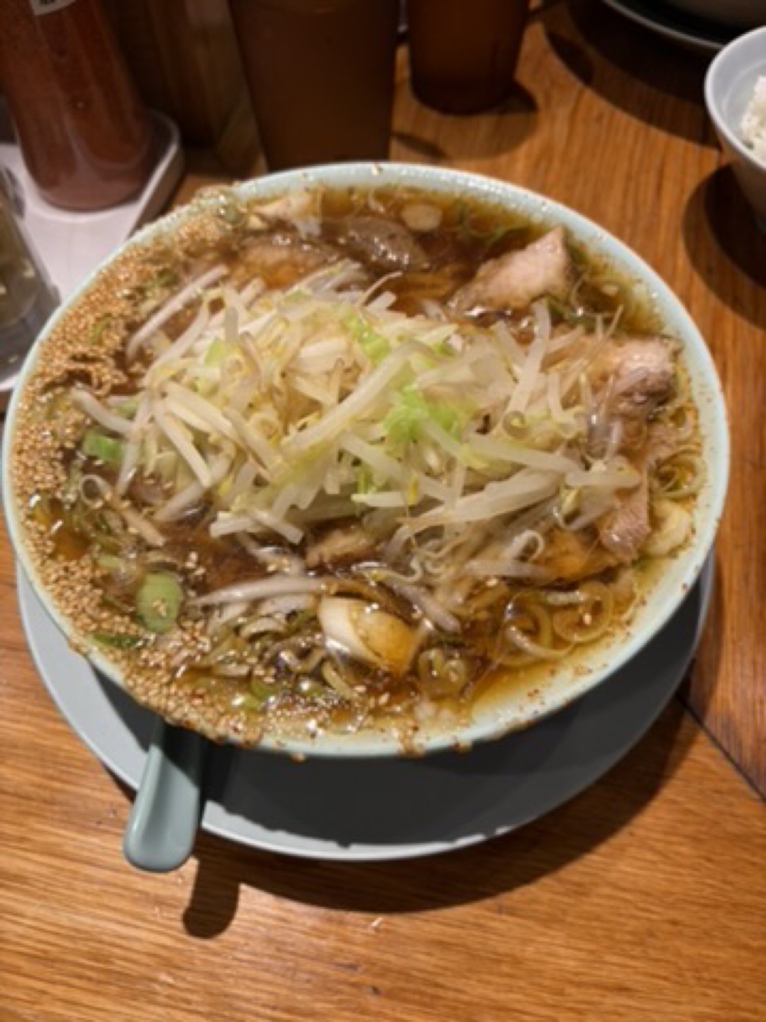 辛チャーシュー麺・ゆで野菜トッピング